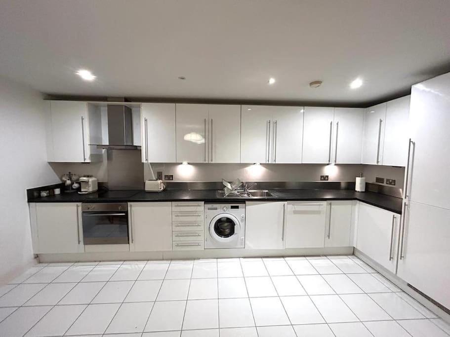 O2 Excel City Airport Apartment 伦敦 外观 照片